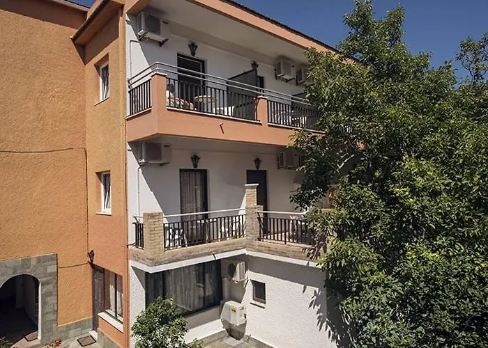 Aparthotel Omirico 3*